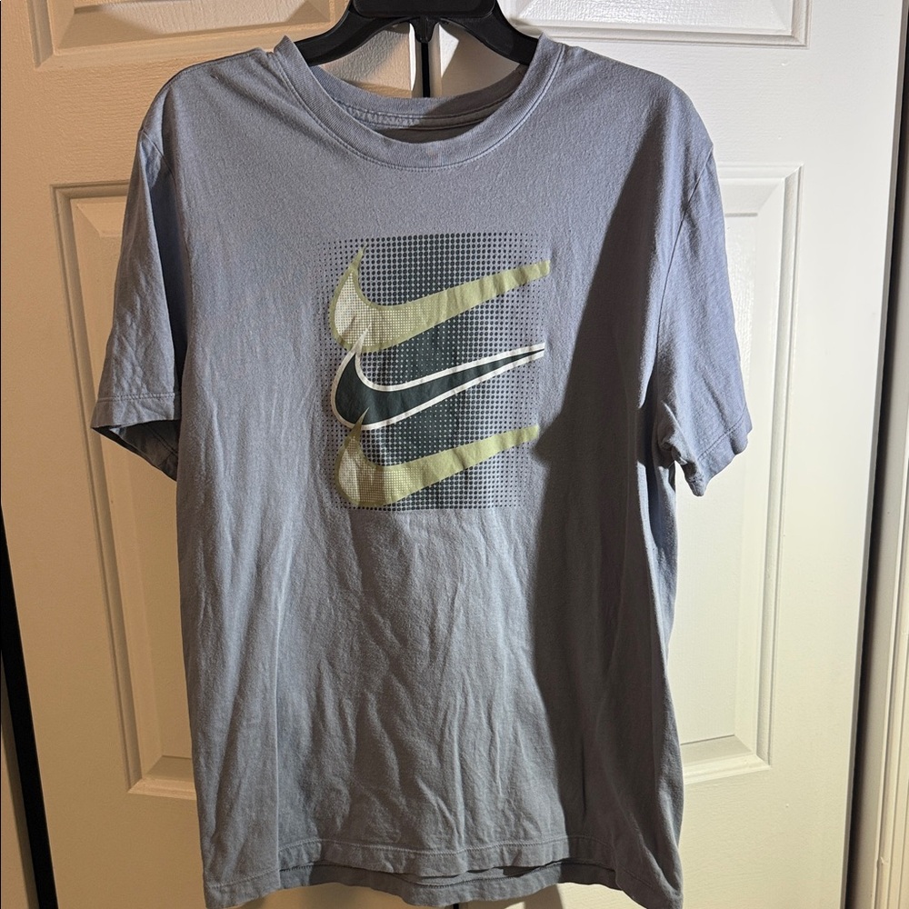 Nike Men's Gray and Olive Swoosh Tee